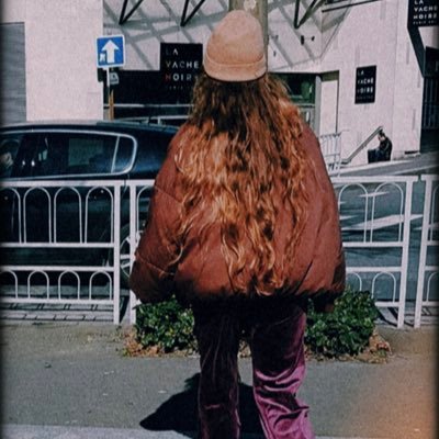 PaulineBaduel's profile picture. falaise violette que dans la tête. Chief editor @madelen_ina • films de patrimoine & scénariste • comité de lecture @gaumont