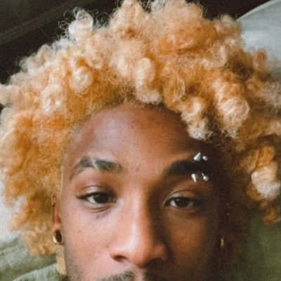 greatassperson's profile picture. a beautiful, musical, healer shawty!