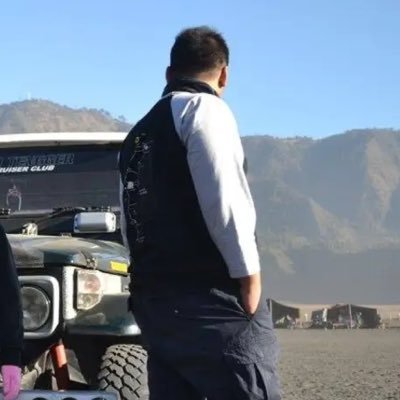 aawwaang's profile picture. belive me, even the worst day only have 24 hours, so let it flow :)