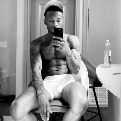 making moves not excuses .. sc:aceleesure https://t.co/xznQ0wjWLp