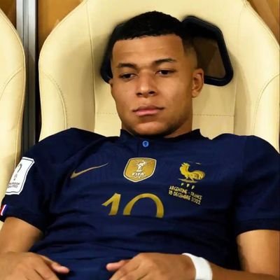 E Go Better💯❤️🤌🙏🦅Tired Manchester United fan, but too late to stop supporting the reds.GGMU❤️