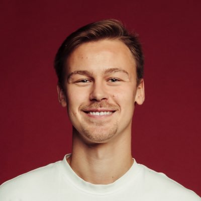 Project Manager at @2_Score 👨🏼💻 ‘Slidin through sports & marketing’🏄🏽♂️