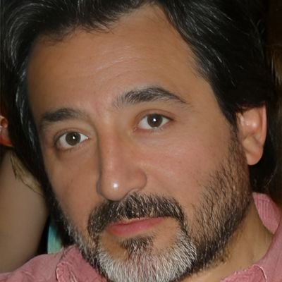 Soy un desencantado de la izquierda a la que vote toda mi vida ,pero me di cuenta que vendían humo, bonitas palabras que nunca se cumplian, ni se cumplirán .