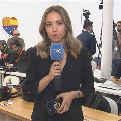 Periodista | half dutch @telediario_tve @cafedidees_rtve @rtvenoticies