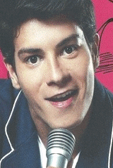 Twitter oficial dos meninos dos rebeldes @chayleao @aguiarthur e @micaelborges_  madrinha: @believee_somiic o amor que sentimos nunca vai acabar!