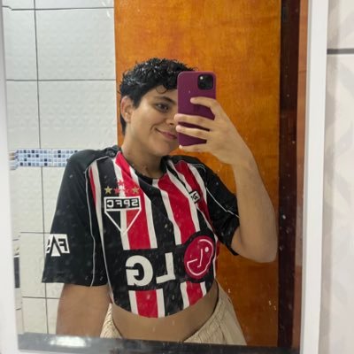 são paulina e cenista. só falo de futebol. sempre a esquerda