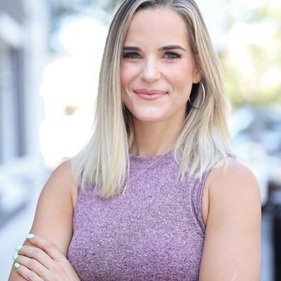 Anna_norman21's profile picture. God First 🕊 Entrepreneur 📚| Realtor 🏡 📜|Guiding you to your dream life.