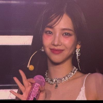 camilizerharmos's profile picture. Tell me do i get blessed or do i get cursed? I just want to know. I can’t tell what is fake in my reality