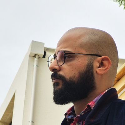 Mbindalla's profile picture. Slightly funnier than the average human
|
Anti-social extrovert