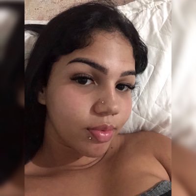 sousayasmin16's profile picture. Mil fases e infinitas formas de ser.