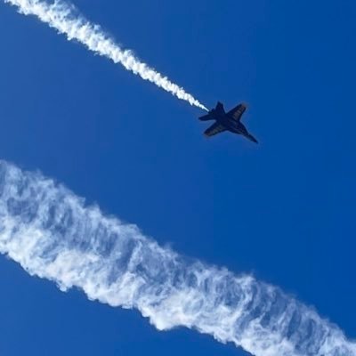 color_me_HAPPY8's profile picture. beyond the horizon