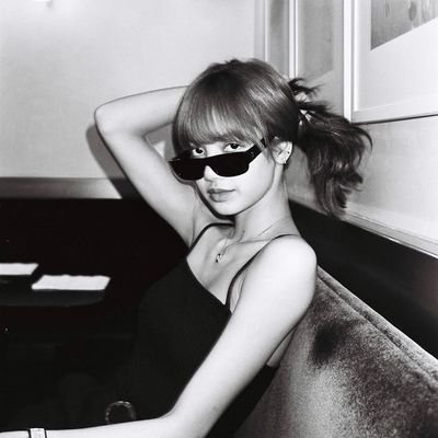 apologifze's profile picture. ( 🌧️🕊️🌼 ) ˖°₊ drifting with rain, writing to the sky ☁️
✦ unsent letters, quiet thoughts, soft poetry 🖋️
𓂃 ･ﾟﾟ･｡ my fragile 𝑤𝑜𝑟𝑙𝑑 made of silence & fa