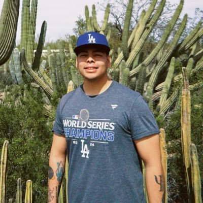 | Mental Health Advocate 🧠🛋🗣️ #LetsGoDodgers | #NEpats|💍 @amazinglylizzz