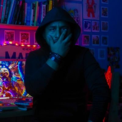 Manu17geek's profile picture. YOUTUBER 🎥
FOTÓGRAFO 📸 
FILMMAKER 🎬 
Amante del anime, manga, cómic y los libros 📚👾🇯🇵