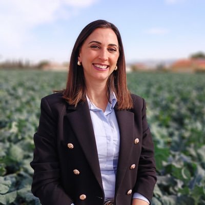 💧🚜🐂🐠 Consejera de Agua, Agricultura, Ganadería y Pesca de la #RegiónDeMurcia. Periodista y agricultora enamorada de mi familia y de mi tierra.