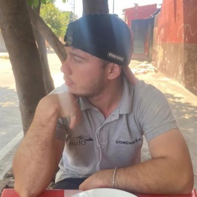 Cada dolor te hace más fuerte, cada traición más inteligente, cada decepción más hábil y cada experiencia más sabio 🙌🏻