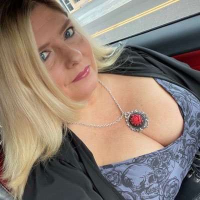 SaltyJennyLea's profile picture. 