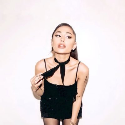 MrlJclPnd's profile picture. fb: https://t.co/mqpD43gsPD