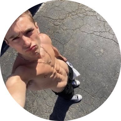 cyberstreetteam's profile picture. Get naughty with me 👇🏻😈