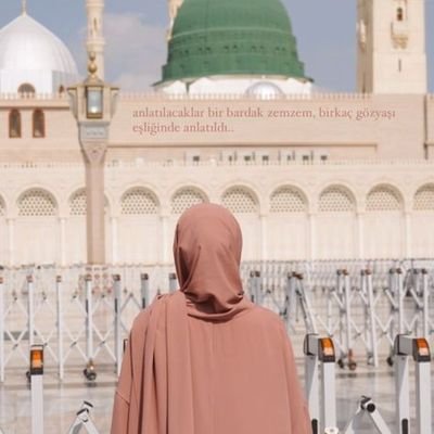 FathimaFar80207's profile picture. 