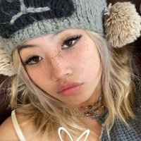 -͟͟͞ ★ moony . ⋆ (@moonyuniv) 's Twitter Profile