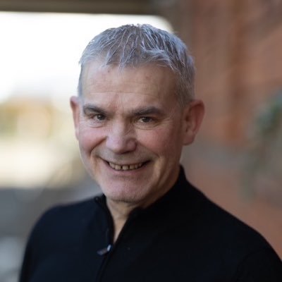 HR & OD business owner, Distinctive People HR & OD, offering expert consultancy. All tweets are mine and intended to contribute to social/professional debate.