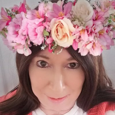 Flowers for all occasions 💐
We offer a full Floristry service 🌷
Delivering all across Dublin 🌼
Seasonal wreath workshops 🪷
Corporate Events 🌸
Contact us