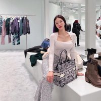 Susan (@susan04297774) 's Twitter Profile