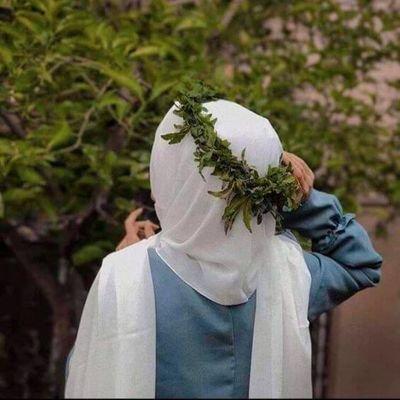 هبنَا أيَّاماً دَافِئَةً ، تَحُفُّها البَهجَةُ مِنْ كُلِّ الجِهَاتِ.🩶🦋
