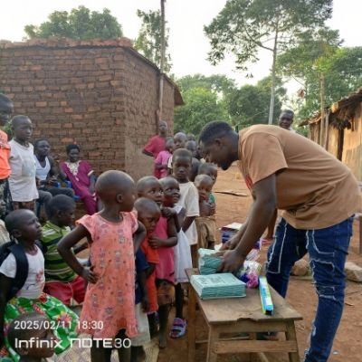Aman share love through charity with 87 kids at the orphanage, helping needy, support academic fault, feeding hunger, elderly ✝️🌍🇺🇬
👇