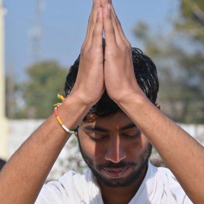 RaunakJain_RJ's profile picture. • जियो और जीने दो 
• Engineer
• Environment 
• Social Issues
• Public figure