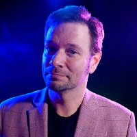 Brian Q 📼 (@hathole) 's Twitter Profile