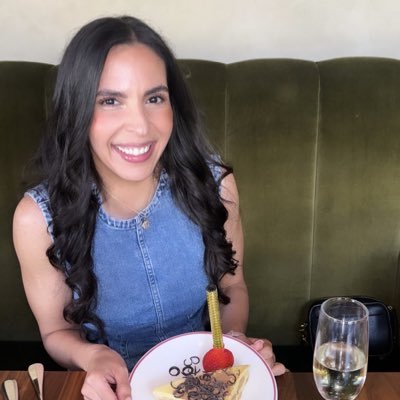 jemleal's profile picture. Lover of travel, avid reader, explorer. Big fan of sports, movies, food, and art. My tweets reflect my own opinions. #GoSpursGo