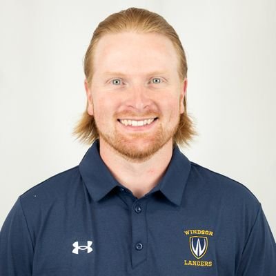 Special Teams & Recruiting Coordinator @ University of Windsor #BlueCollarGoldSwagger
•https://t.co/l33xv62fxI