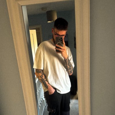 joeadlington_'s profile picture. 24 | Pompey 💙