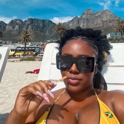Official page 🎈 IG:@_sun_shine_xx_ Tiktok :@_sun_shine_xx__ Snapchat:sun_s3404 Link to all my socials 👇🏾