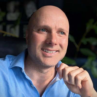Building a category-defining land agency.
Trained on 5M+ cold calls. Scaling with top land teams.
DM “AI” for early access.