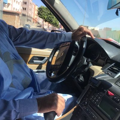 يجب أن تكون أنت التغيير الذي تريد أن تراه في العالم