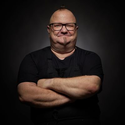 Autor glutenfreier Back- und Kochbücher
Konditormeister, Bäckermeister, Lebensmitteltechniker