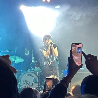 sandwich135's profile picture. ot5 massive one direction fan!!!