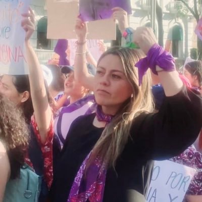 Trabajo y justicia laboral 👷♀️⚖️ | Feminista 💜 | Mamá👦🏽👦🏽 | Mezcal 🍊 | Libros 📚 | Café ☕️