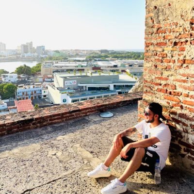 Gabocs92Carrion's profile picture. Haciendo y deshaciendo se va aprendiendo 😈😈😈💪💪