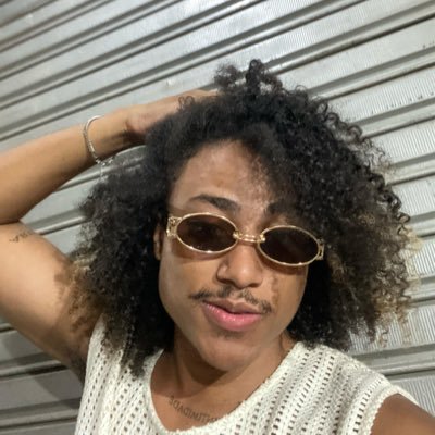 Perfil pessoal! Ai de mim se não fosse orisà 🙇🏽
