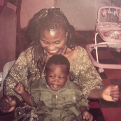 Yomi_AE's profile picture. I drink and I know things