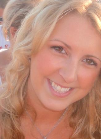 Wife, Mom, STEM teacher. I love to travel, watch & play sports, try new things, & ask a lot of questions.