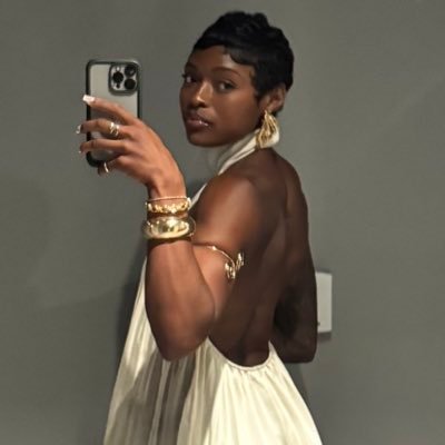 ToneaMarshall_'s profile picture. 