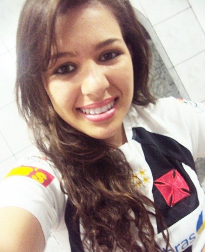 chata,♑  capricorniana,Parelhense ,nordestina braba, Vascaina intensamente apaixonada ! http://t.co/OuKsTa7xwu