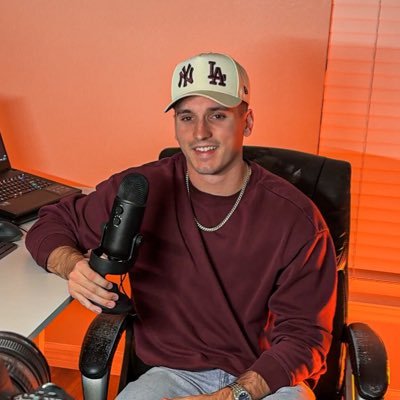 NormanZizoff's profile picture. Video Editor | 35M+ Views 📈 Join My FREE Editing Community 👇