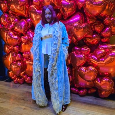 I am Mercury. 🧞♀️
Sagittarius Sun ♐
Virgo Ascendant ♍
Aquarius Moon ♒ Mercury in Scorpio ♏ Capricorn Venus♑️