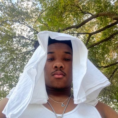 soflorobb's profile picture. 21|| fl✈️htx